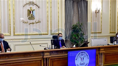 رئيس الوزراء يتابع جهود حصر الأراضى اللازمة لتطوير المدن القديمة 