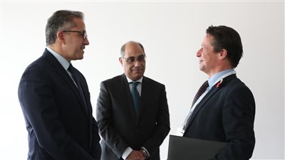 وزير السياحة يلتقي  نظيره البريطاني في لندن