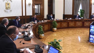 «مدبولي» يشدد على منع البناء المخالف والتعدي علي الأراضي الزراعية