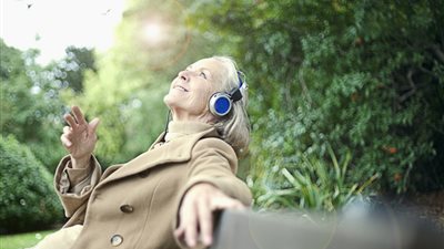 الموسيقى تساعد مريض 