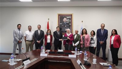 «المصرى لتنمية الصادرات» يستكمل دعم المنح الدراسية لطلاب مدينة زويل