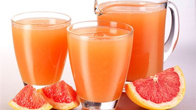 دراسة فرنسية: كوب عصير جريب فروت يومياً يحمي من أمراض القلب