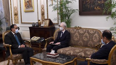 رئيس الوزراء: حوافز مغرية لتسهيل عمل الشركات اليابانية