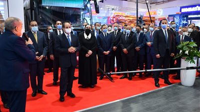 السيسي يفتتح معرض ومؤتمر النقل الذكي واللوجيستيات