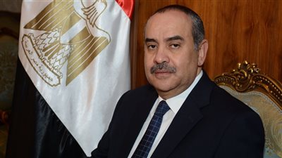 وزير الطيران: «مصر للطيران» نجحت في مواجهة التحديات خلال 90 عامًا