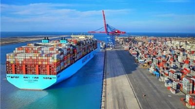 جمارك السخنة تُحصل 2.7 مليار جنيه ضرائب ورسوم خلال أبريل الماضى