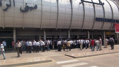 إلغاء 10 رحلات دولية في مطار القاهرة