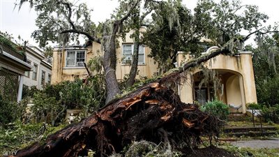 مقتل 16 في عواصف قوية في الولايات المتحدة