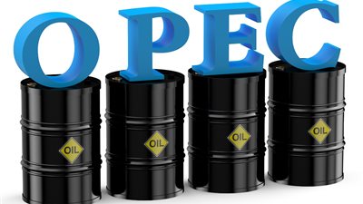 رغم ارتفاع الاحتياطي الأمريكي :أسعار النفط تنخفض مجددا في آسيا