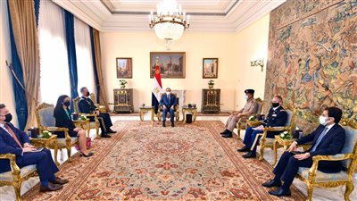 السيسي يبحث سبل تعزيز التعاون العسكري والأمني بين مصر والولايات المتحدة