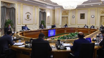 رئيس الوزراء يكلف الجامعات بإصدار تراخيص البناء بدلاً من المحليات