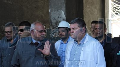 وزير قطاع الأعمال يتفقد مصانع 