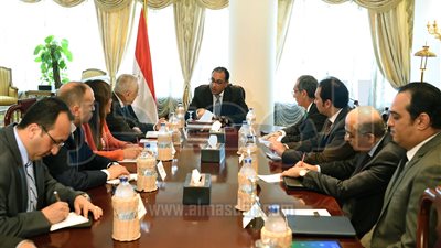 رئيس الوزراء يتابع الاستعدادات الجارية للعام الدراسي الجديد