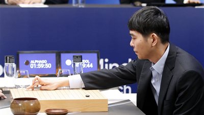 فريق ذكاء صناعي صيني يتحدى برنامج 