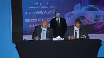 «النقل» توقع 4 اتفاقيات ومذكرات تفاهم بمجال الجر الكهربائي والموانئ