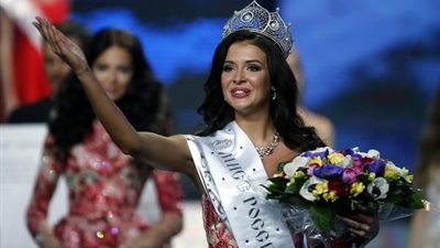 بالفيديو.. مشاهد الحفل النهائي لمسابقة ملكة جمال روسيا لعام 2015