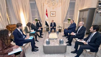 وزير الاقتصاد الفرنسي يؤكد الاهتمام بتعزيز التعاون المشترك مع مصر