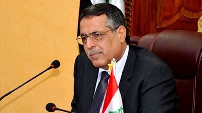 العراق يوقع عقد محطتي كهرباء مع 