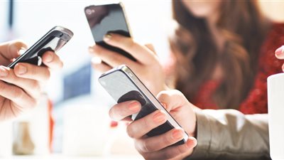 الهواتف الذكية يمكن أن تحل مكان جواز السفر