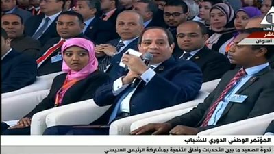 السيسي:  السياحة لو مستقرة من 40 سنة كانت تكفي مصر