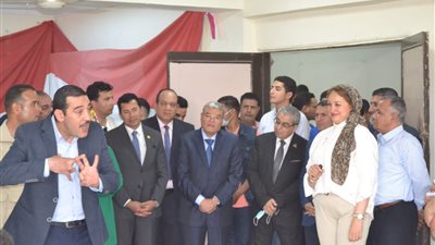 وزير الشباب يتفقد تدريبات منحة الوكالة الاسبانية «كن رائد أعمال مبدع»