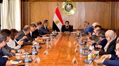«التجارة والصناعة» تستهدف صادرات بـ 100 مليار دولار سنويا