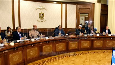 الحكومة توافق على التعاقد مع 