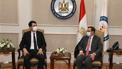 وزير البترول يبحث سبل تطوير الشراكة مع كوريا الجنوبية