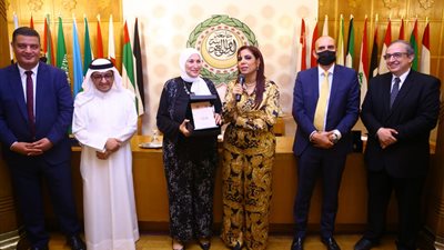 المصرف المتحد يفوز بـ «الجائزة العربية لأعمال الخير»