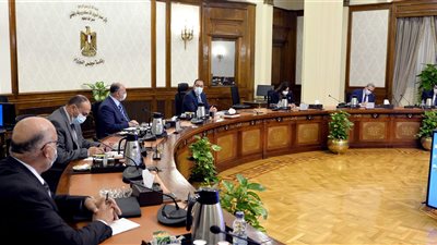 الحكومة تكلف بسرعة إخلاء الأراضي بالحرفيين وعزبة «أبو قرن»