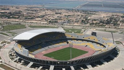 الأهلي يصل استاد برج العرب استعداداً لمباراة الزمالك