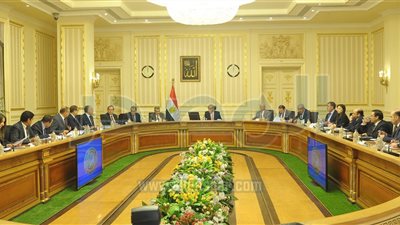 قرارات اجتماع اللجنة الوزارية للإنتاج برئاسة شريف إسماعيل (صور)