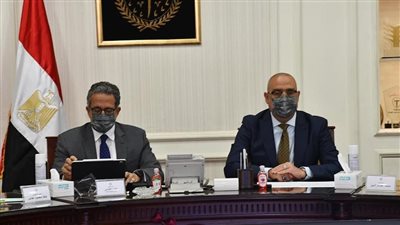 «الجزار» و«العناني» يترأسان اجتماع لجنة متابعة تطوير موقع التجلى الأعظم 