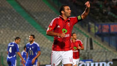 عماد متعب يقود هجوم الأهلي في لقاء القمة وشريف إكرامي حارساً للمرمى