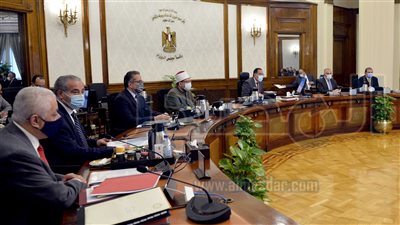 الحكومة تجدد التعاقد مع المقاولون العرب لصيانة 19 مستشفى