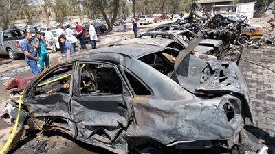  مقتل 19 شخصا في انفجار سيارتين ملغومتين في بغداد