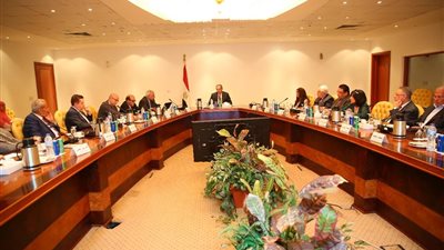 وزير الاتصالات يناقش آليات زيادة صادرات تكنولوجيا المعلومات