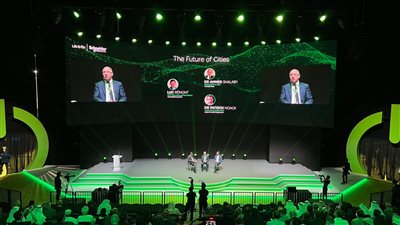خبراء: مستقبل المدن يعتمد على الرقمنة والذكاء الاصطناعي