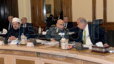 الحكومة توافق على تغليظ العقوبة ضد مستخلصي المعادن والأحجار ذات القيمة