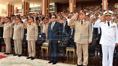بالصور.. السيسى يشهد حفل تخريج الدفعة 66 بحرية والدفعة 43 دفاع جوى
