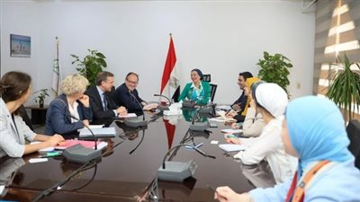 وزيرة البيئة تبحث التعاون المشترك مع مدير بنك الاستثمار الأوروبي للمناخ