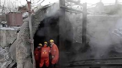  السلطات الصينية تواصل جهود إنقاذ عمال منجم فحم شمالي البلاد