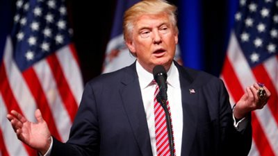 استطلاع: 47% من الأمريكيين يؤيدون قرار ترامب بحظر السفر