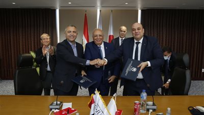 «كريدي أجريكول للتنمية» و«التعليم أولا» توقعان بروتوكول مع الجامعة المصرية اليابانية