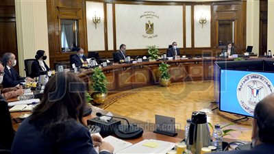 رئيس الوزراء يكلف بتوفير 600 مليون جنيه لمشروعات في شرم الشيخ