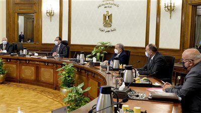 مدبولي يوجه بالحفاظ على المسطحات الخضراء في مشروع تطوير حديقة الحيوان