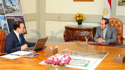 السيسي: قطاع الاتصالات يسهم في نمو الاقتصاد الوطني