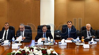 وزير البترول يوجه برفع كفاءة التسهيلات الإنتاجية والبنية التحتية بالصحراء الغربية