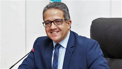 وزير السياحة يعدّل قرارا بشأن مراكز الغوص واليخوت واللنشات