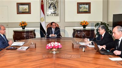 تفاصيل اجتماع السيسي مع شريف إسماعيل ووزير الكهرباء